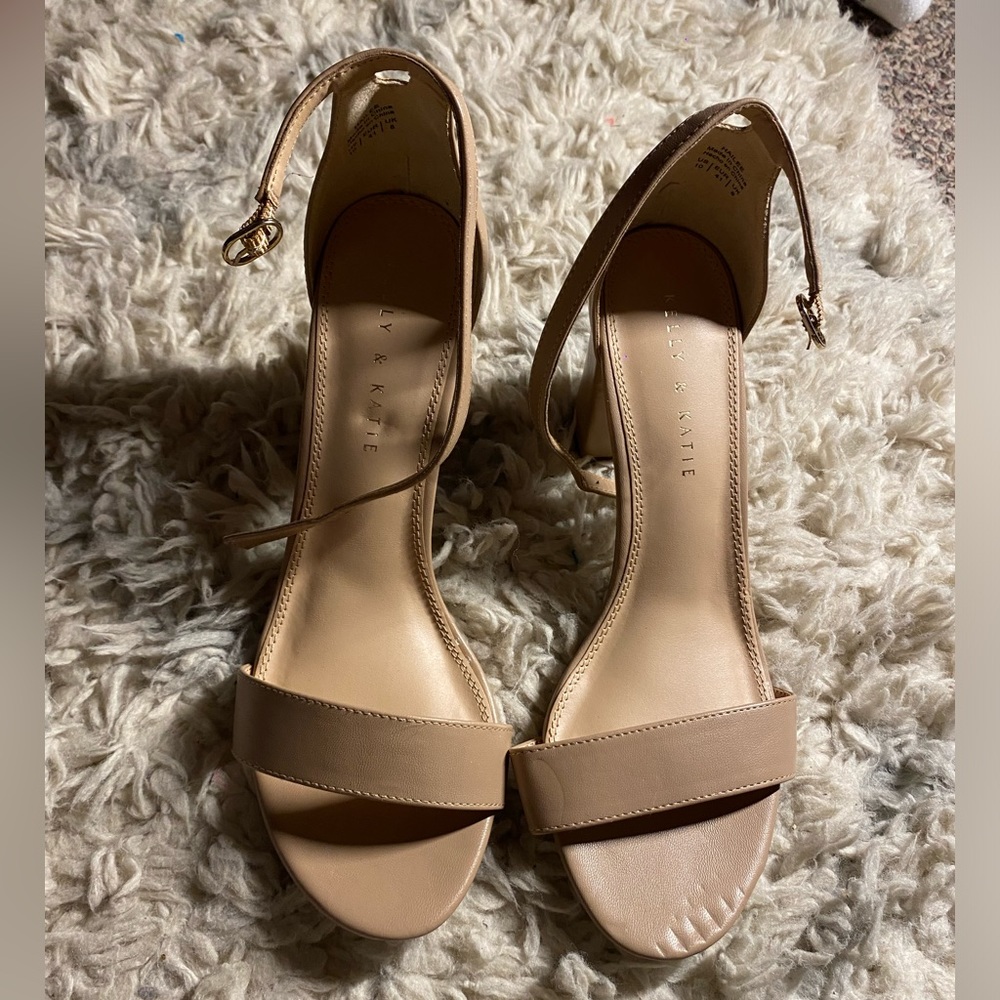 LEATHER HEELS
